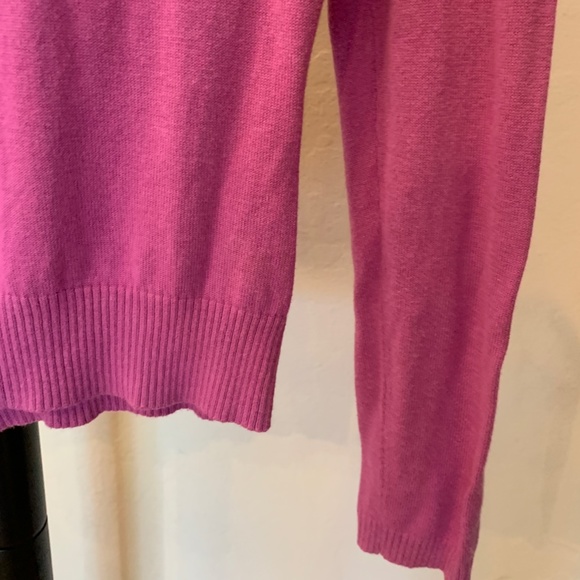 Elegant Sequin Magenta Knit Cardigan w/ Front Hook Closure - Picture 8 of 11